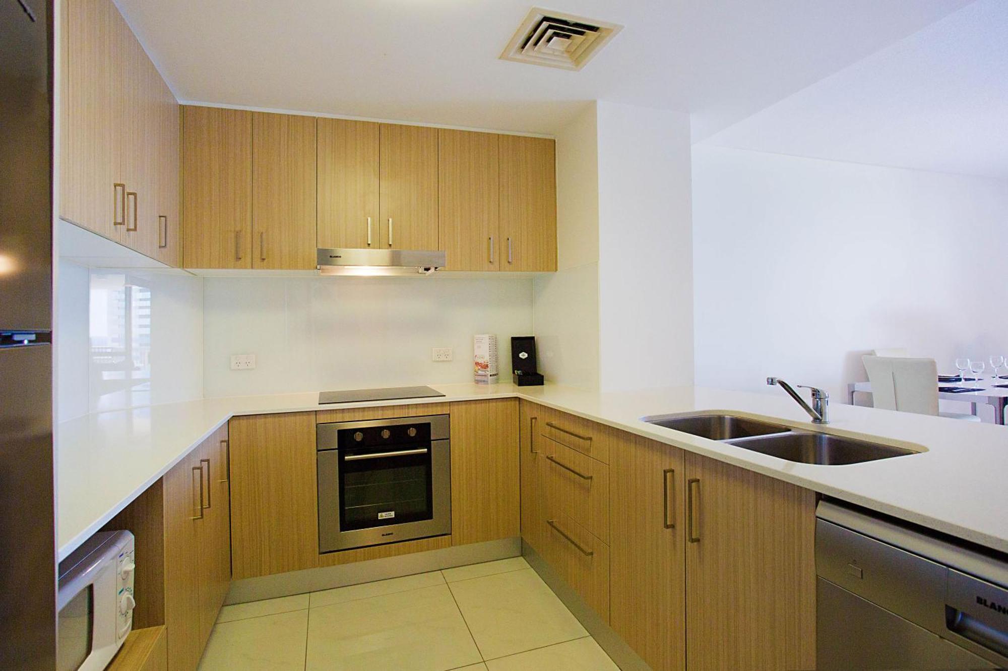 Paradise Centre Apartments Managed By Gchs Гоулд Коуст Екстериор снимка