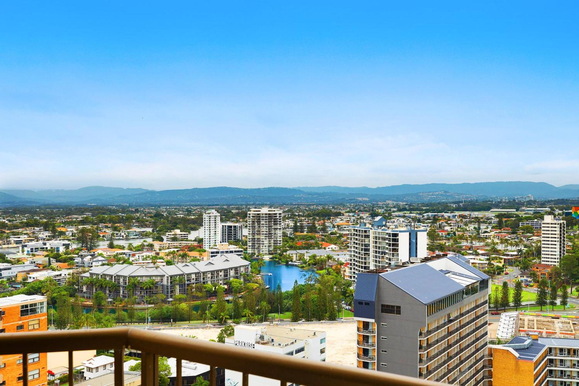 Paradise Centre Apartments Managed By Gchs Гоулд Коуст Екстериор снимка
