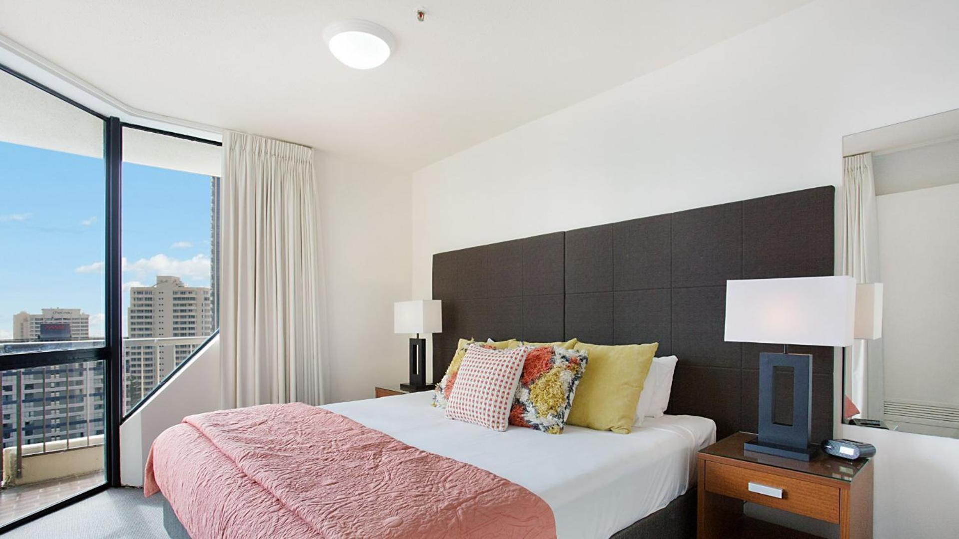 Paradise Centre Apartments Managed By Gchs Гоулд Коуст Екстериор снимка